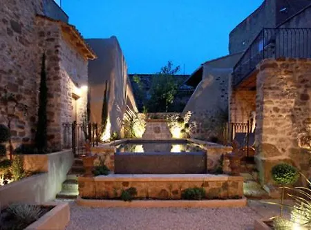 Les Remparts